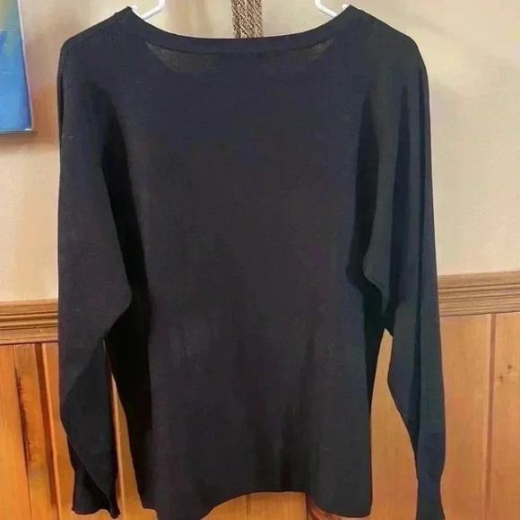 Adrienne Vittadini Women’s beautiful sweater. Size small. - Picture 4 of 8